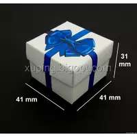 Подарочная коробочка, белая с Синим Бантом, для колец и сережек